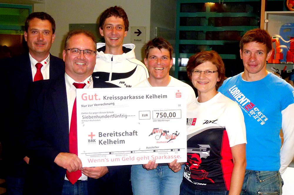run & bike spendet € 750,-- an die BRK Bereitschaft Kelheim.